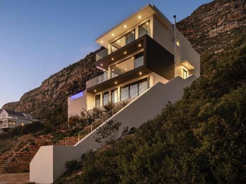 Beyond Misty Cliffs Hotel in Cape Town