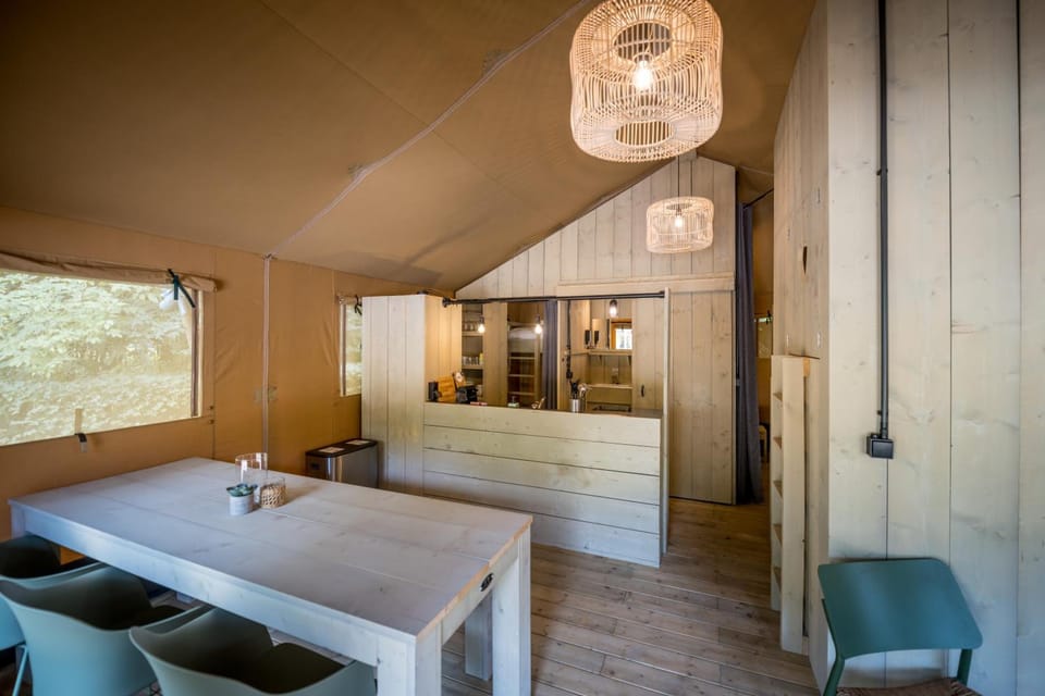 Urban Gardens Gent Resort in Ghent