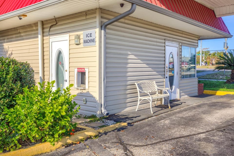 Adams Inn Motel in Dothan