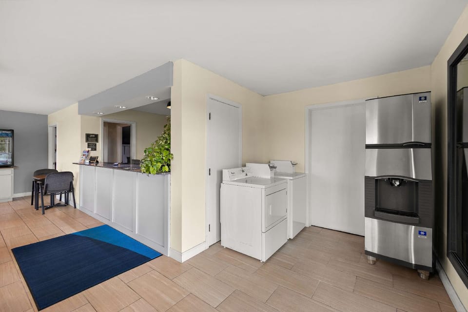 Americas Best Value Inn Celina Hotel in Celina