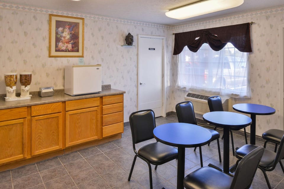 Americas Best Value Inn Decatur, IN Motel in Indiana