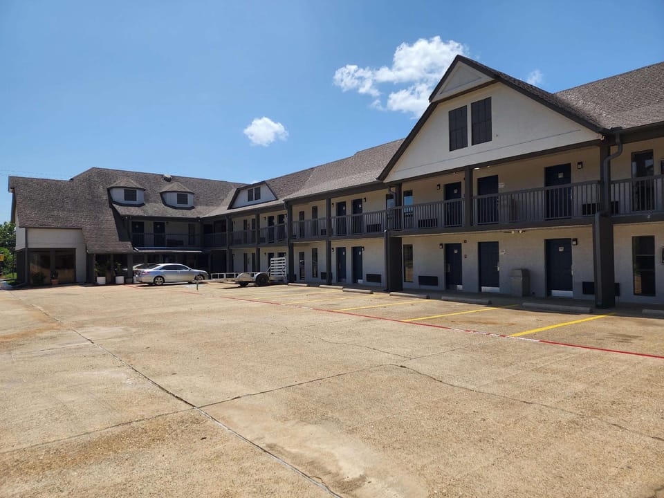 Americas Best Value Inn Longview Motel in Longview