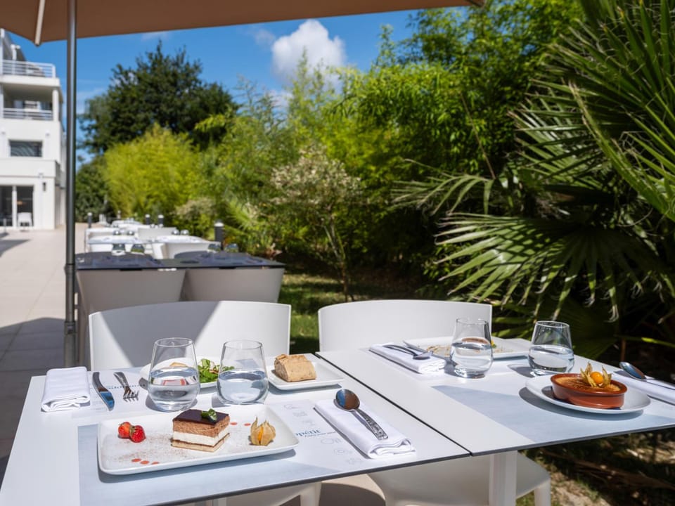 GOLDEN TULIP LA BAULE HÔTEL & RESIDENCE  Hotel in La Baule-Escoublac
