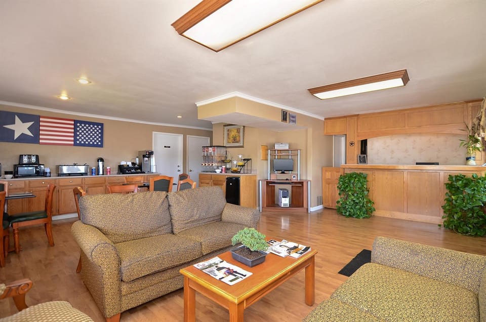Americas Best Value Inn Stephenville Motel in Stephenville