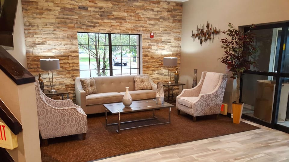 Quality Inn Lees Summit - Kansas City Hotel in Lees Summit