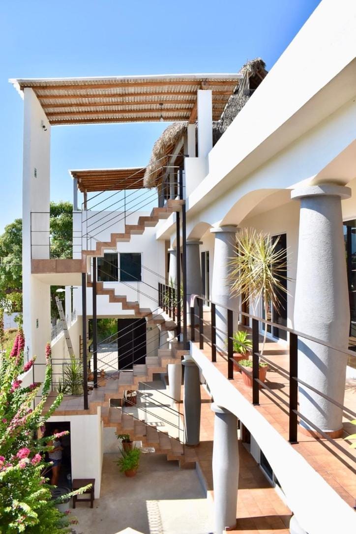 Carri Surf Studio Hotel in Puerto Escondido