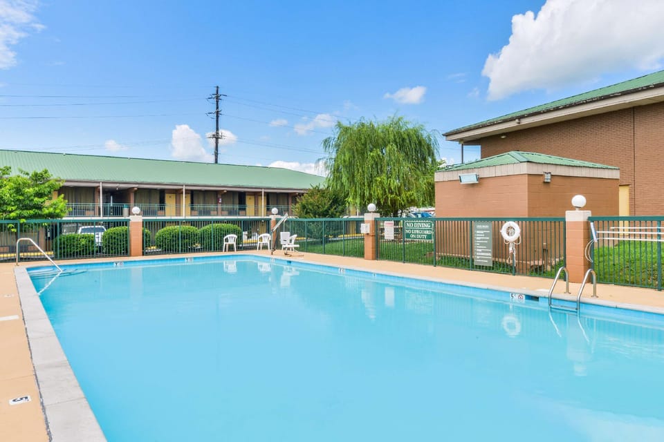 Americas Best Value Inn Goodlettsville Nashville N Motel in Goodlettsville
