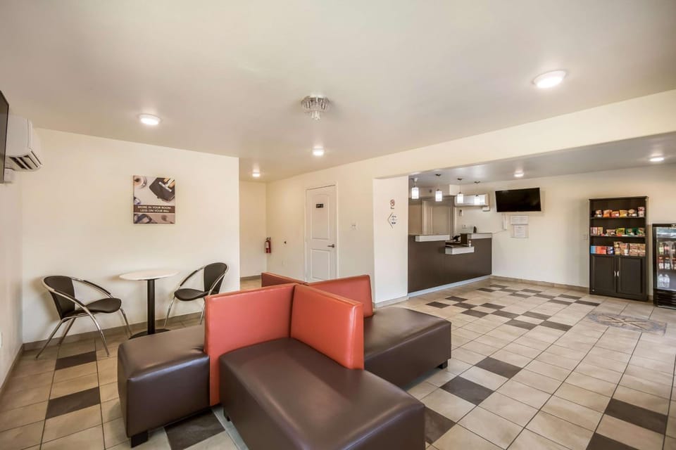 Studio 6  Huntsville, TX Hotel in Huntsville