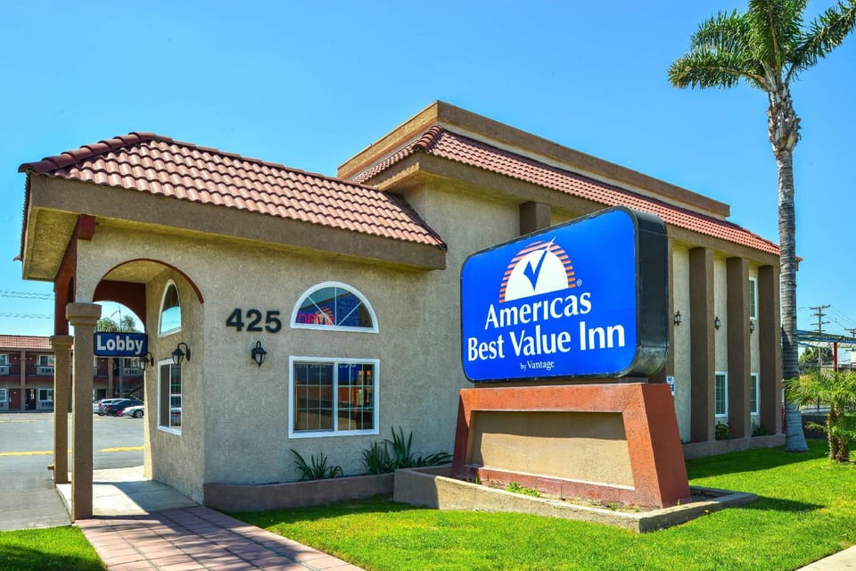 Americas Best Value Inn Rialto Motel in Rialto
