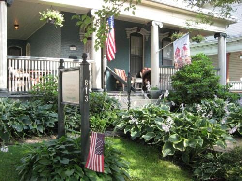 Bayberry House Bed and Breakfast Hotel in Ohio