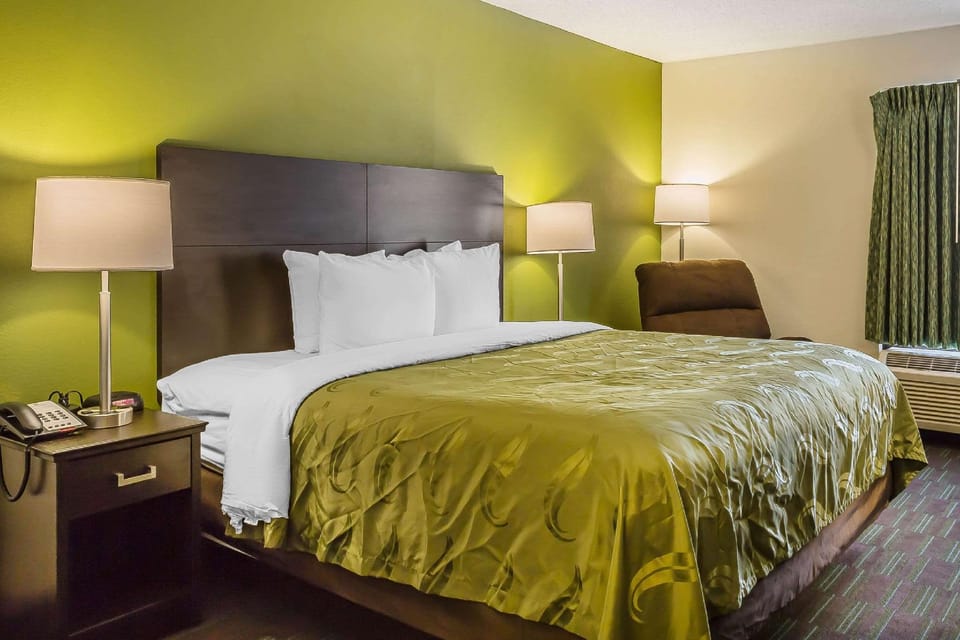Guestroom