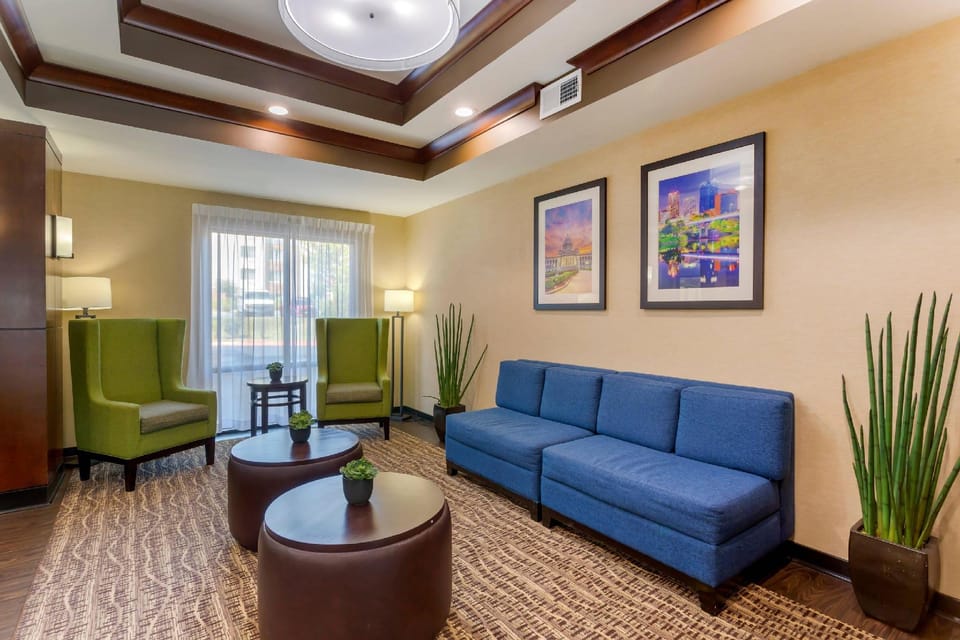 Comfort Suites Little Rock West Hotel in Little Rock
