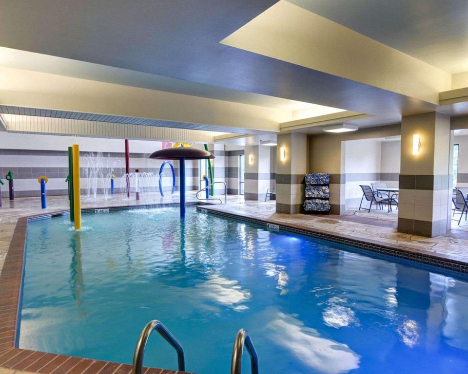Comfort Suites Little Rock West Hotel in Little Rock