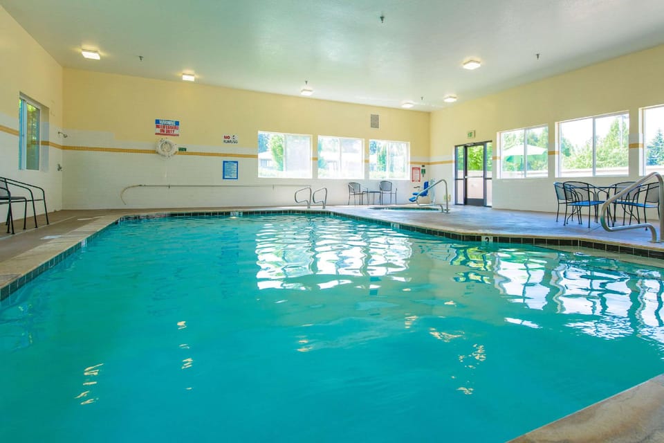 Comfort Suites Springfield RiverBend Medical Hotel in Springfield