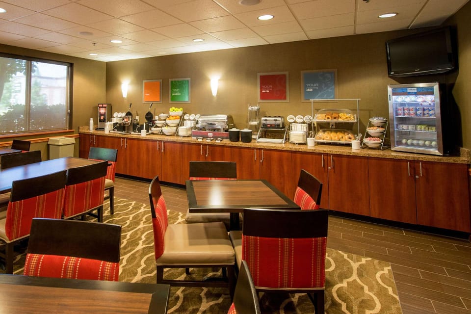 Comfort Suites Springfield RiverBend Medical Hotel in Springfield