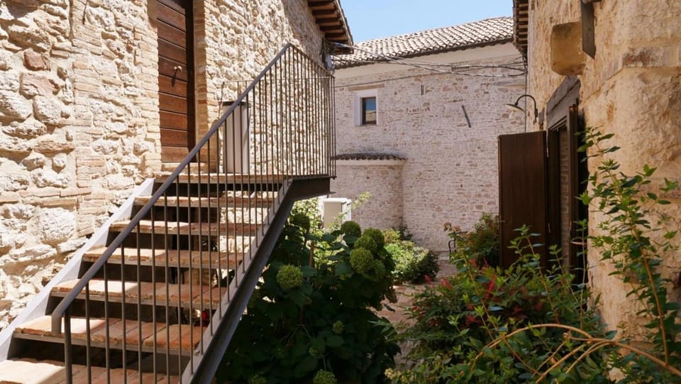 Borgo de' Varano by Hotel I Duchi Hotel in Umbria