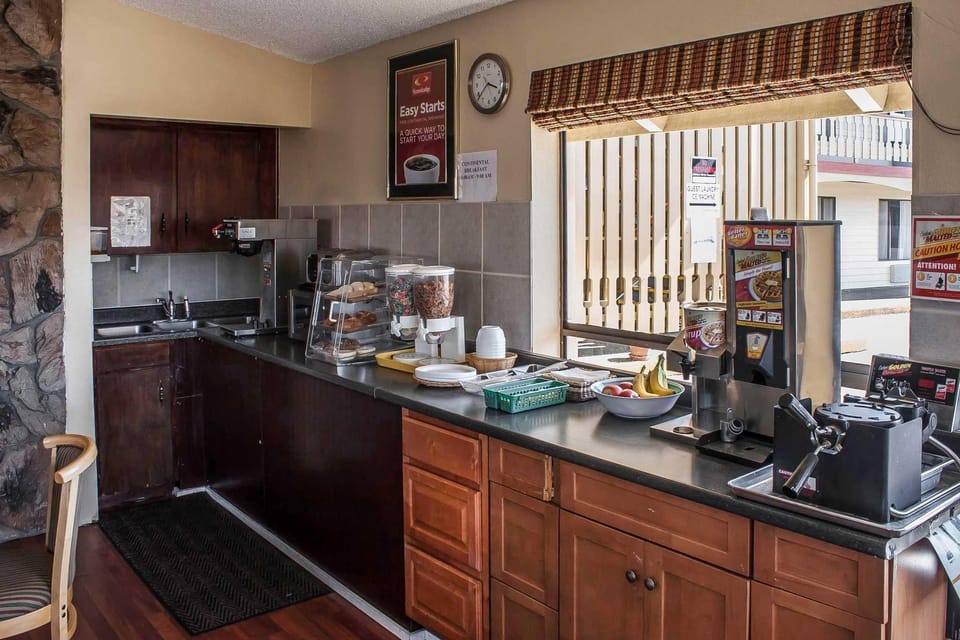 Inn & Suites Hotel in Washington