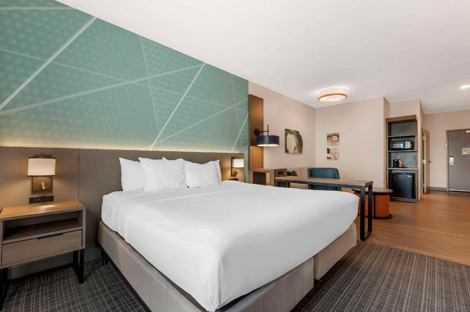 Suite room