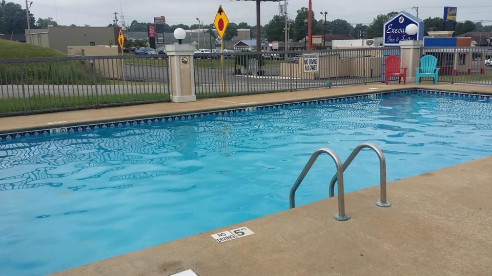 Executive Inn and Suites - Jackson Motel in Jackson