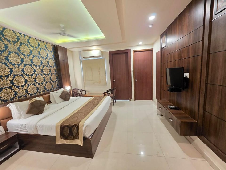 Hotel Classio Collection Hotel in Lucknow