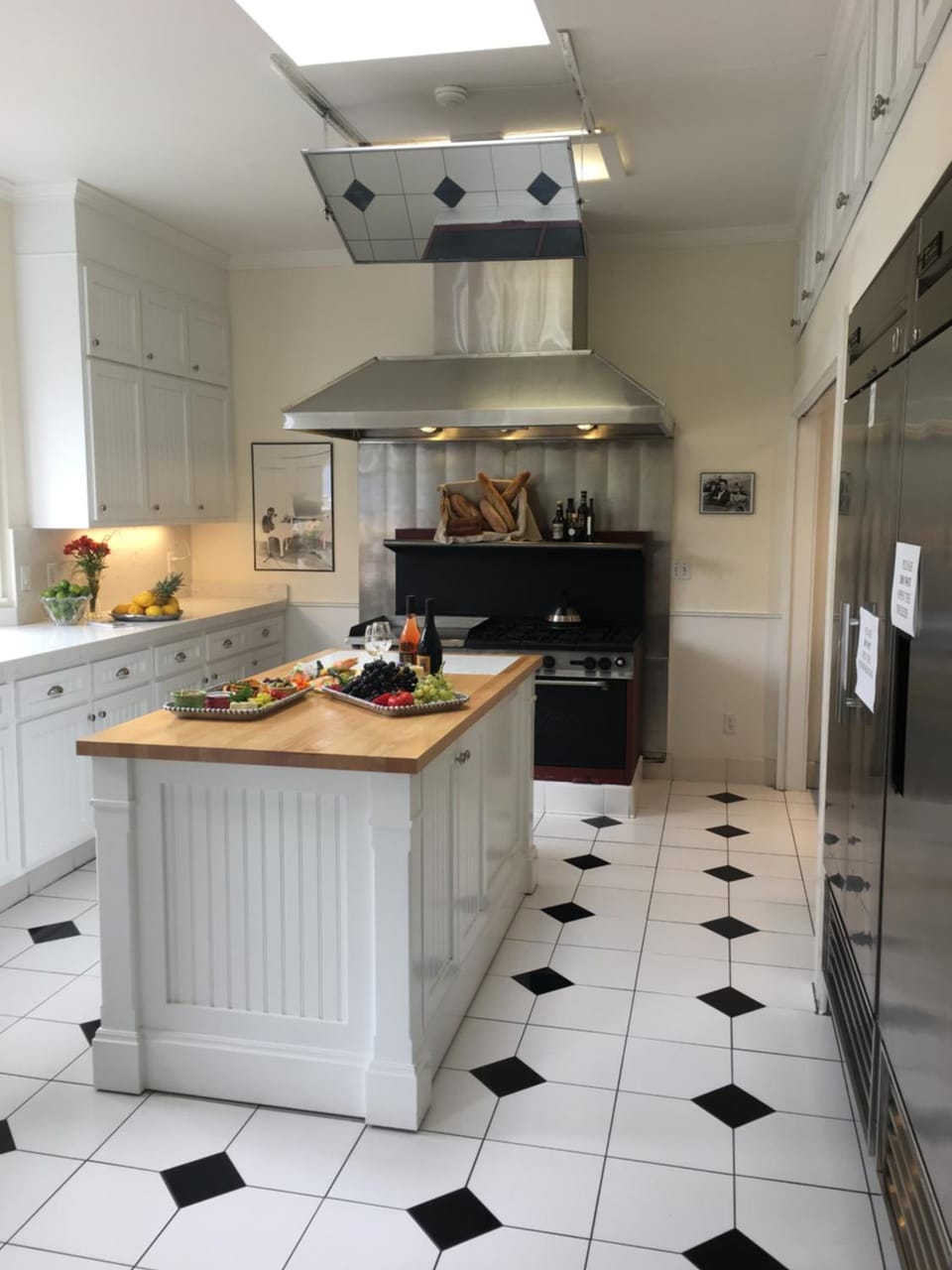 Olallieberry Inn Bed and Breakfast Hotel in Cambria