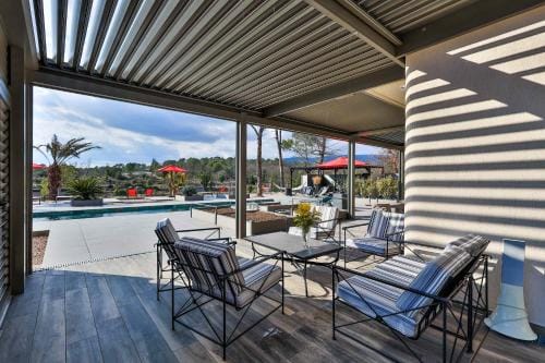 LES ROCHES DE BAUDISSET Hotel in Fayence