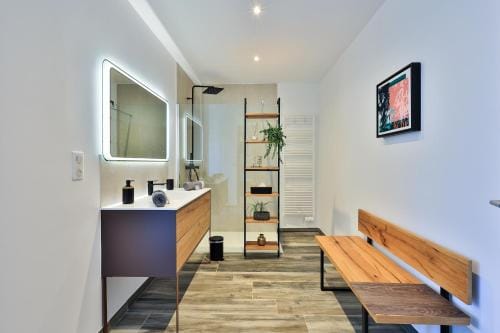 LES ROCHES DE BAUDISSET Hotel in Fayence