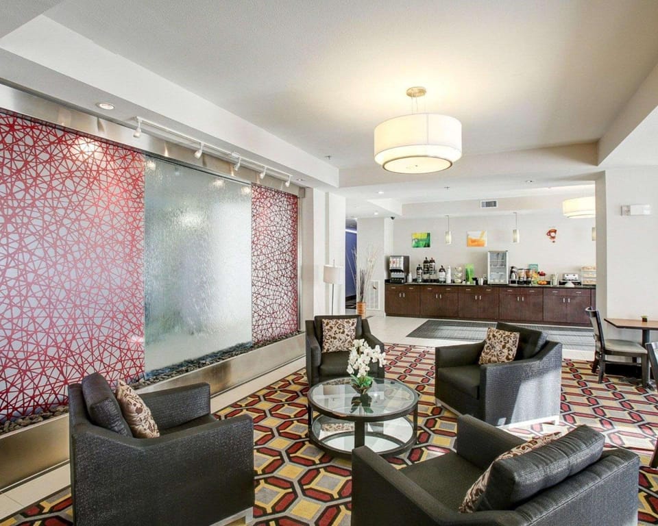 Quality Inn & Suites Bryan-College Station Hotel in Bryan