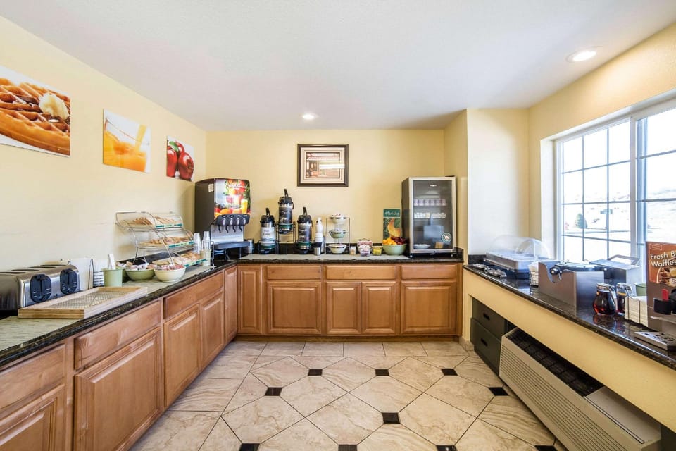 Quality Inn & Suites Elko Hotel in Elko