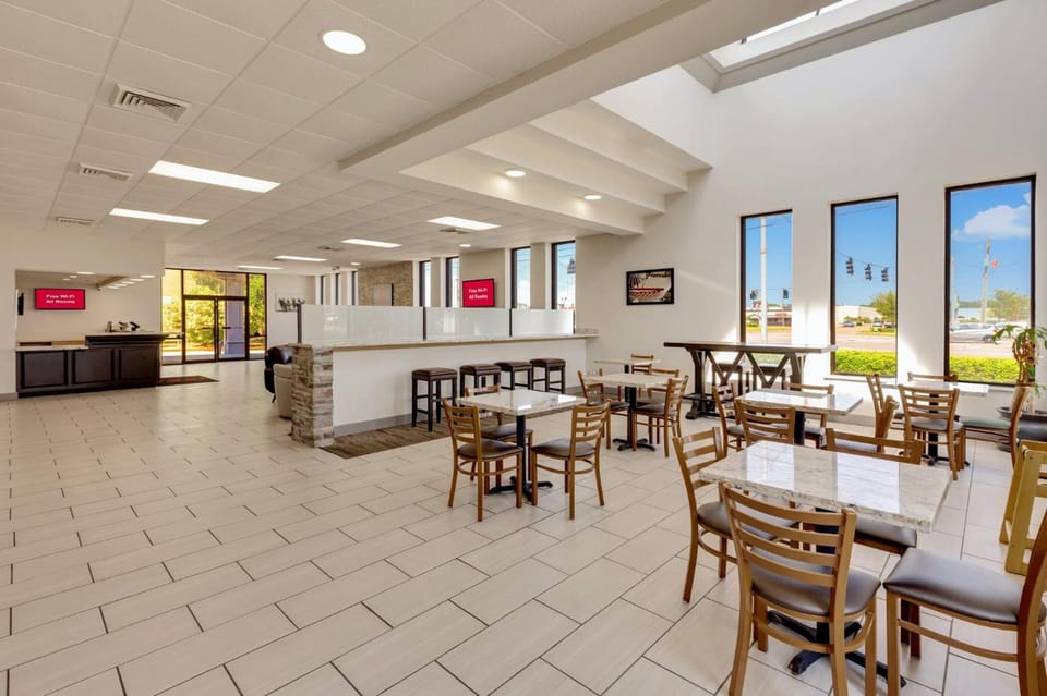Red Roof Inn Gulfport - Biloxi Airport Hotel in Gulfport