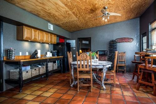 Antler Run Ranch Cabin Hotel in Pipe Creek