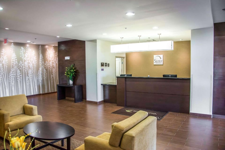 Sleep Inn & Suites Center Hotel in Texas