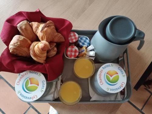 La Briarde triple PDJ Hotel in Île-de-France