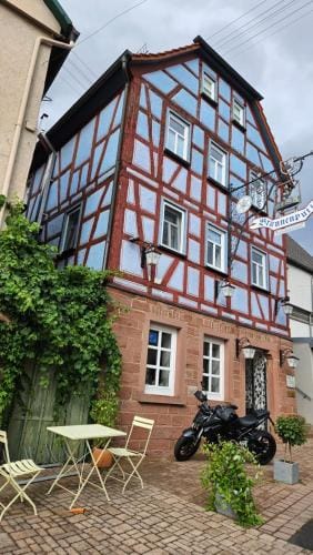 Brunnenputzer Pension Restaurant Hotel in Hesse
