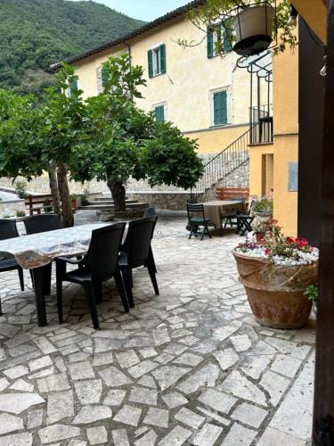 Residence il giardino sul fiume Nera Hotel in Umbria