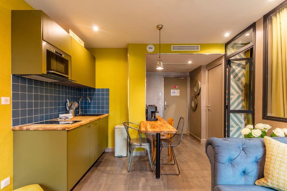 BE YOU APART'HOTEL Apartment hotel in Clichy