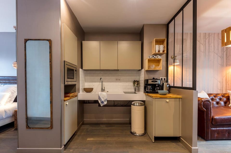 BE YOU APART'HOTEL Apartment hotel in Clichy