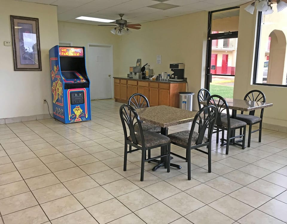 Americas Best Value Inn & Suites Greenwood Hotel in Mississippi
