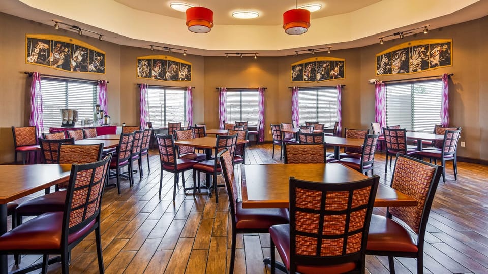 Best Western Plus Carousel Inn & Suites Hotel in Colorado