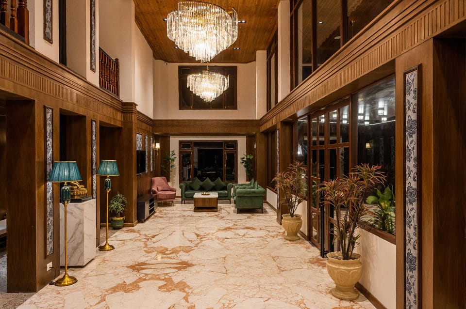 Udaan Hotel Pine Crest, Pelling Hotel in India