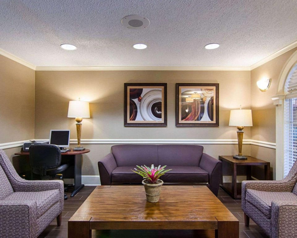 Quality Inn & Suites Little Rock West Hotel in Little Rock