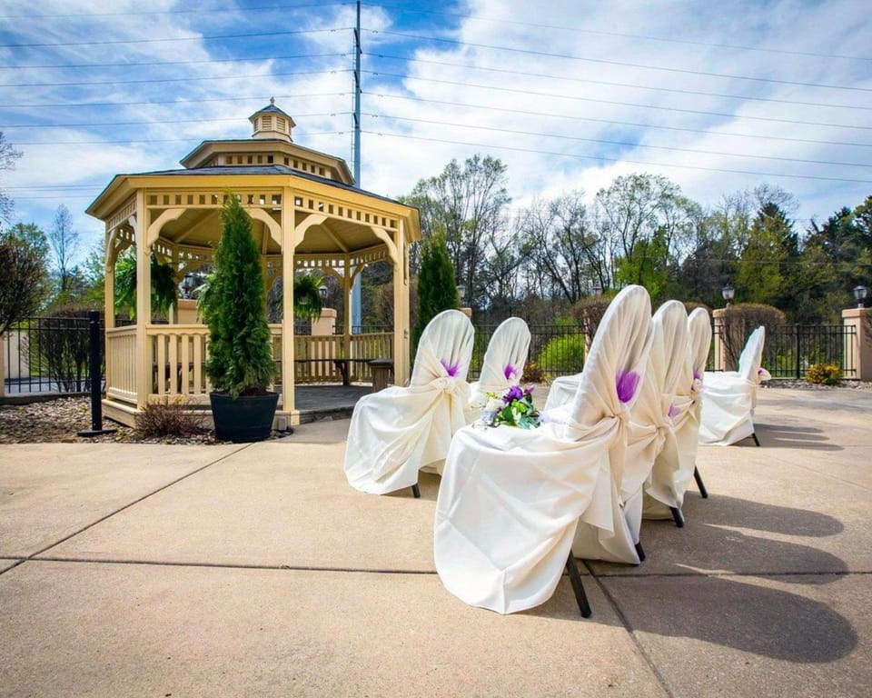 Comfort Suites University Area Notre Dame-South Bend Hotel in South Bend