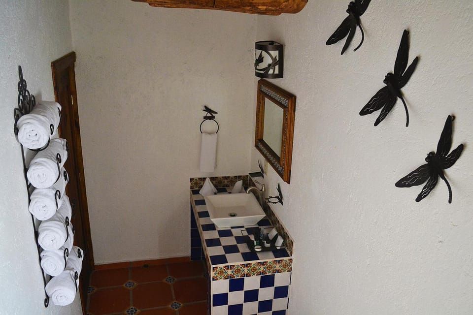 La Casona Piramides Hotel in Hidalgo, Mexico