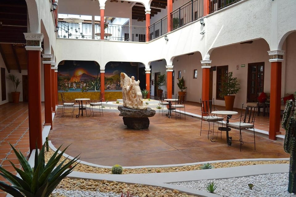 La Casona Piramides Hotel in Hidalgo, Mexico