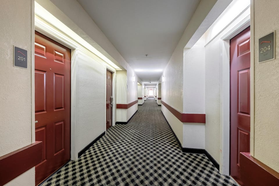 Red Roof Inn & Suites Mobile SW - I-10 Hotel in Tillmans Corner