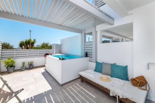 Kellys Luxury Apartments Hotel in Faliraki, Greece