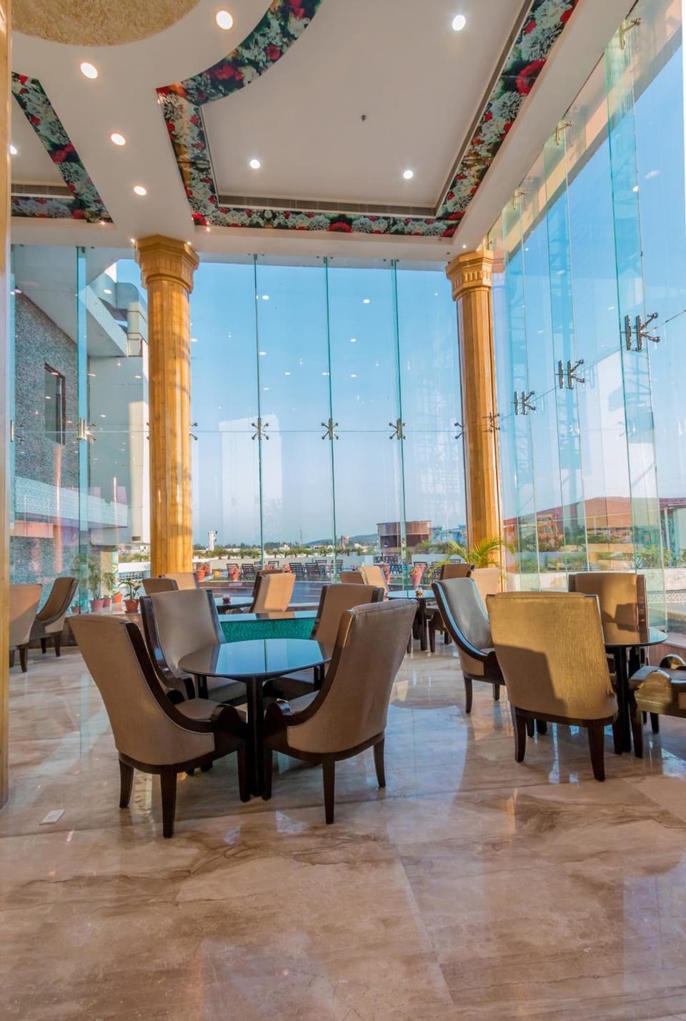 Pride Premier Solitaire Dehradun Hotel in Dehradun