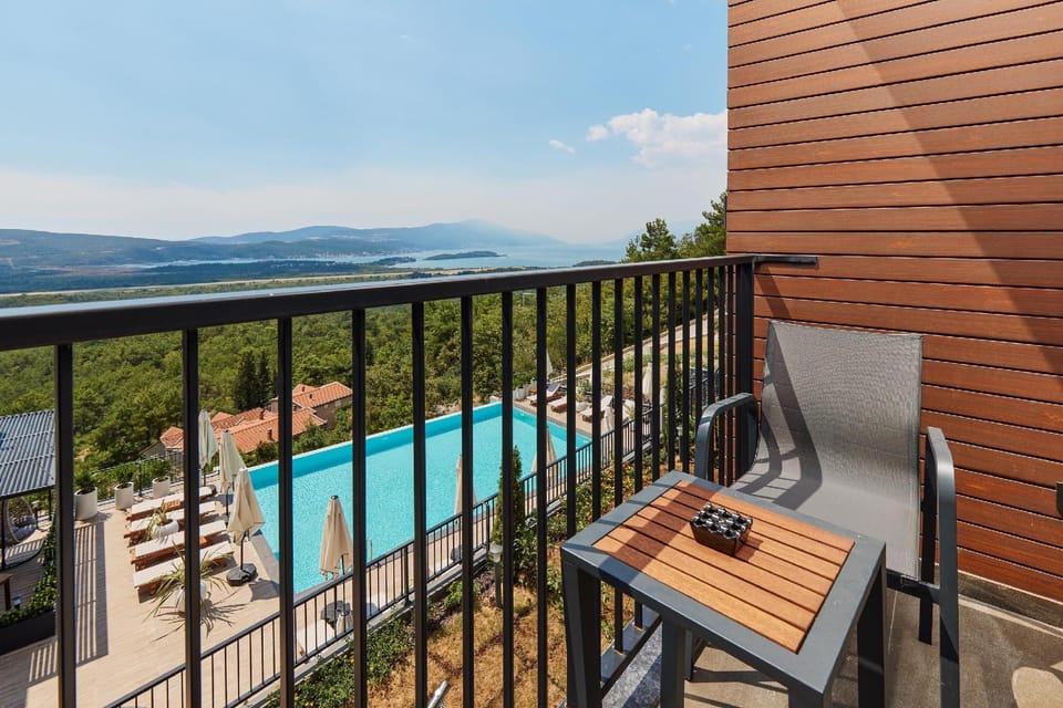 Bayview Hills Luxury Residences Hotel in Kotor Municipality