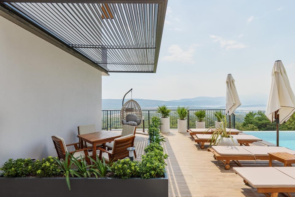 Bayview Hills Luxury Residences Hotel in Kotor Municipality