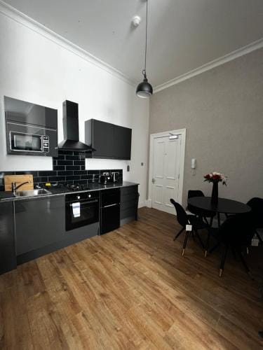 Amani Apartments - Glasgow City Centre Hotel in Glasgow